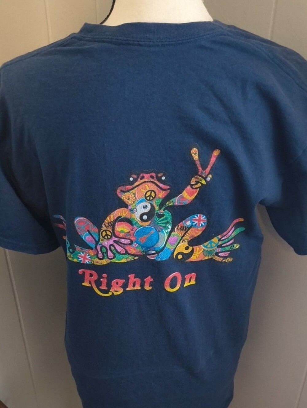 Peace Frogs Button Tee - Picture 3 of 6